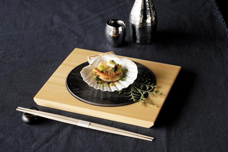 天然　貝殻のお皿