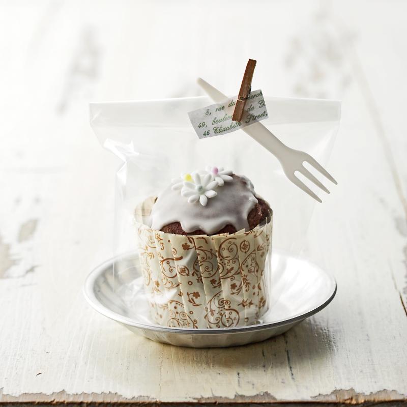 “仕上がり感”で差がつく焼き菓子へ――天満紙器の『マフィンカップ』が選ばれる理由