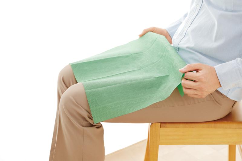 みなさまは知っていますか？ひざ掛けナプキンの使い方