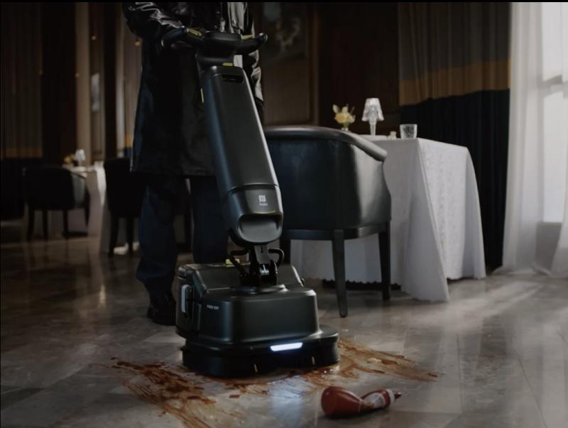 その「床のベタつき」、ロボットで解決しませんか？ スーパーの衛生管理の新常識